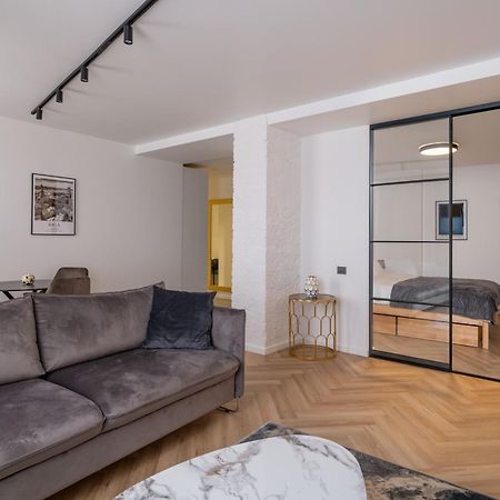 Mucenieku Street 1-Bedroom Stylish Apartment Riga Exterior foto